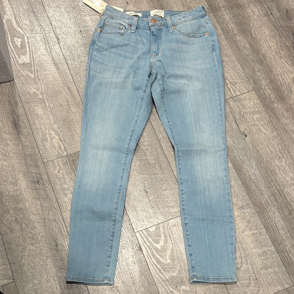 Universal Thread Light Blue Skinny Jeans